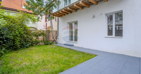 COMISION 0 | Birou modern si luminos la casa cu gradina p...