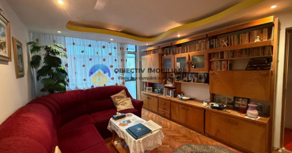 Apartament 2 camere – Centru, Etaj 2