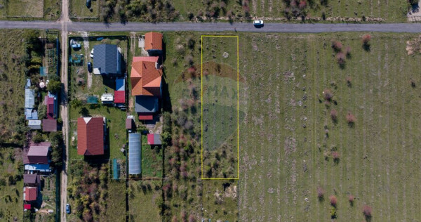 Teren Sanpetru -livada, Strada Nucului, 1296mp, apa, gaz,...