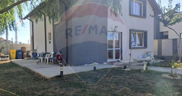 Casă / Vilă cu 5 camere de vânzare