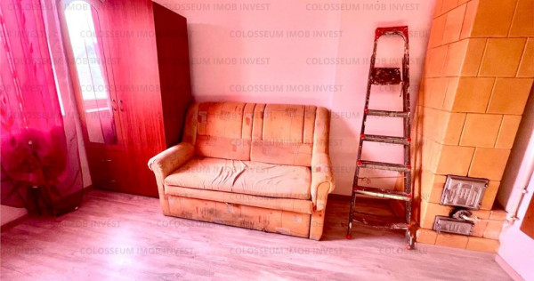 COLOSSEUM: Camera cu baie Stefan Cel Mare si Sfant Piata Astra