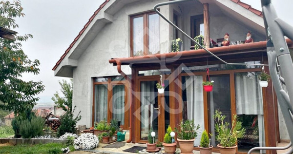Casa P+M cu teren 2500 mp in Cheriu, Bihor