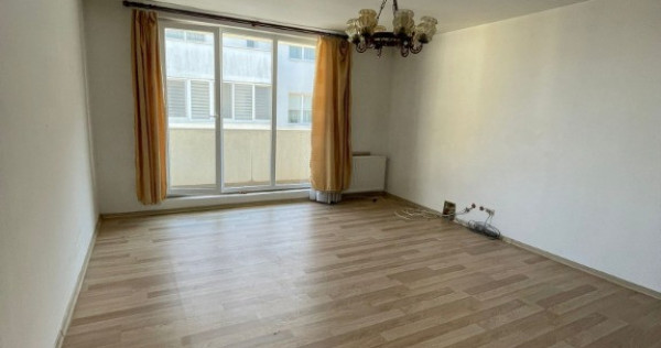 Apartament 2 camere decomandat zona Florilor
