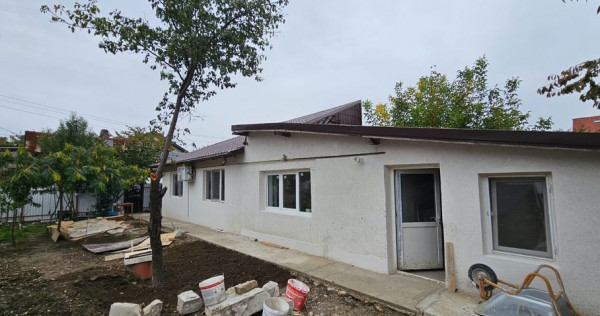 Casa centrala, recent reconsolidata – Strada Traian, Ga...