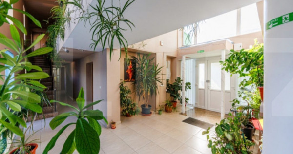 Casa 7 camere, 470mp utili, zona Girocului