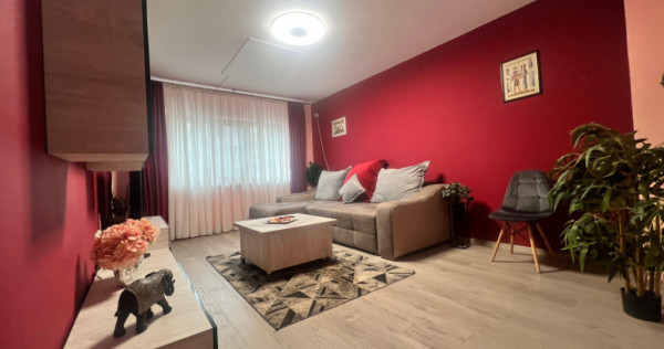 Trocadero apartament 2 camere decomandat cu loc de parcare r