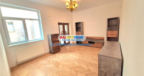 Ap. 3 camere in vila S P 2et/85 mp/an1936/ zona Carol-Armene
