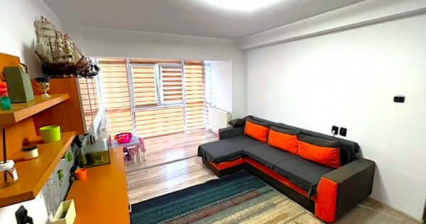 Apartament ETAJ 2 cu 3 camere complet renovat si utilat LA C