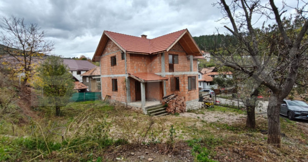 Casa individuala la rosu, 150mp, 500eurp/mp, Agarbiciu