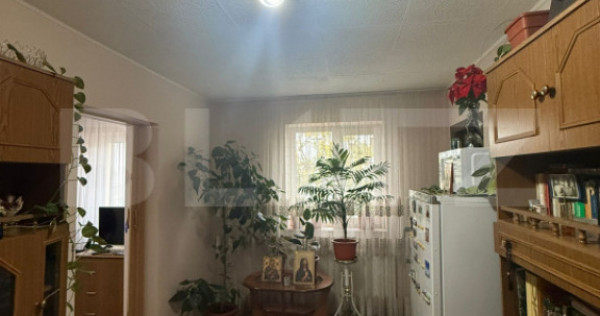 Apartament 3 camere complet mobilat si finisat