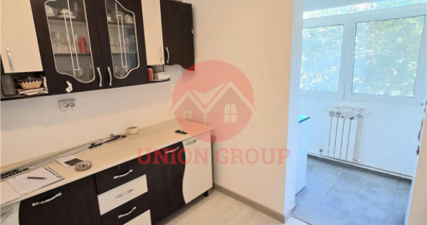 Apartament 3 Camere, Decomandat, Renovat, Navodari