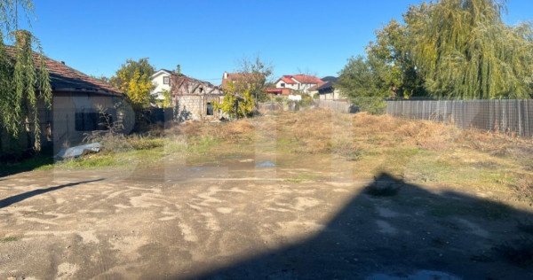 Teren intravilan, 2 fronturi, 786 mp, Romanesti
