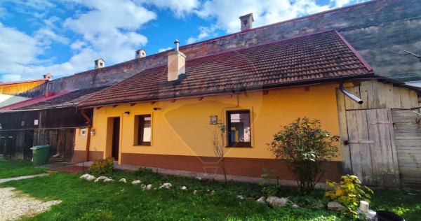 Casă individuală cochetă, 1 dormitor, renovată, Str. ...