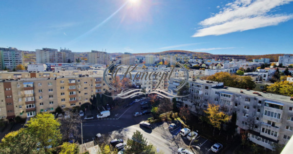 Apartament luminos, renovat si mobilat complet, Manastur