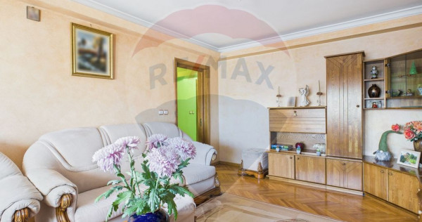 Apartament deosebit de 4 camere zona Decebal - Piata Alba...