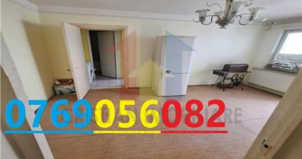 Ap 2 camere, Viziru 1, 40mp Etaj3 LIBER