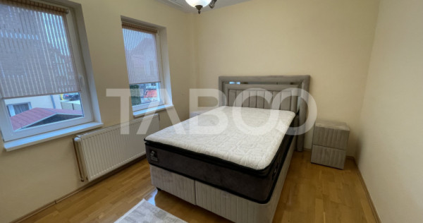 Apartament de inchiriat cu 4 camere decomandat parcare Stran