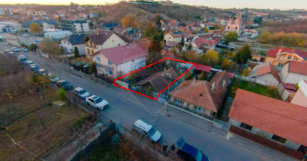 Casă cu 3 camere de v&acirc;nzare &icirc;n zona Centrală, Strada ...