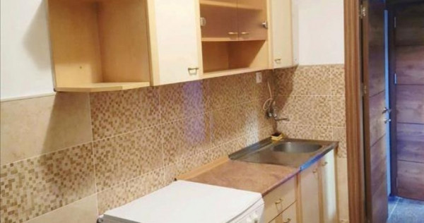 Garsoniera de inchiriat in Panduri