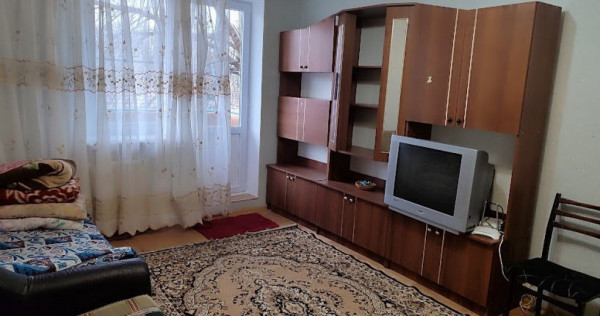 Garsoniera de inchiriat zona Universitate