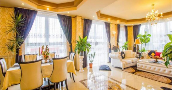 Penthouse extravagant,living spectaculos, semineu,terase gen