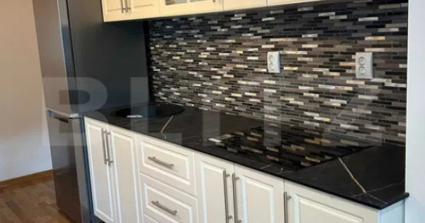 Eleganță și confort: casă renovată 2024 singur &icirc;n curt