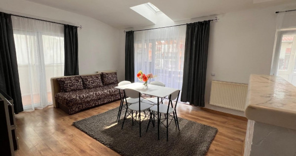 Închiriez apartament 2 camere frumos și spatios strada Eroilor.