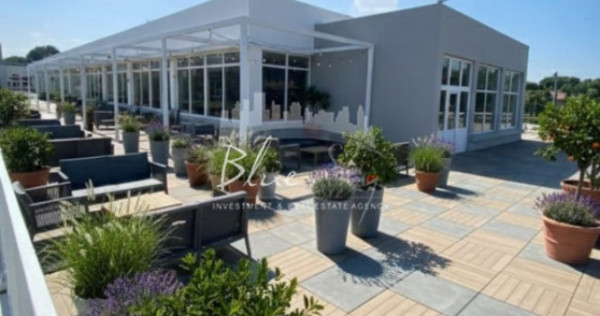 Spațiu Generos cu Terasă Circulabilă în Centru