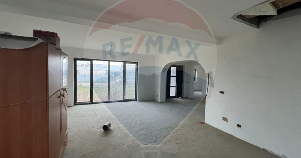 Casă 4 camere Rachitosu