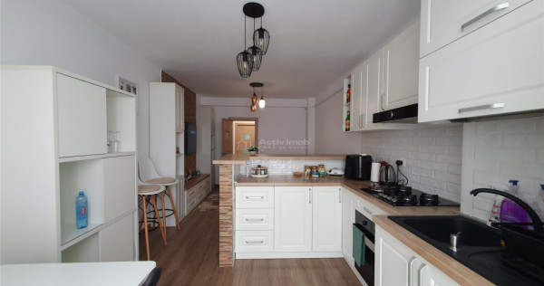 Apartament - 4 camere - 80 mp - Burdujeni - Moldova