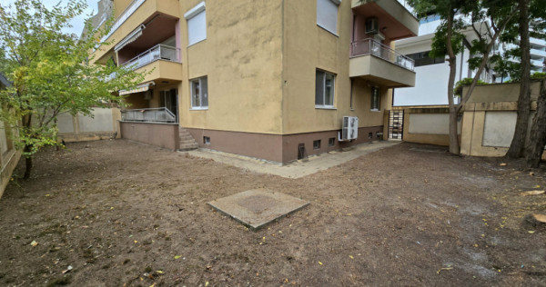 Apartament pe 2 etaje l curte de 187 mp HERASTRAU