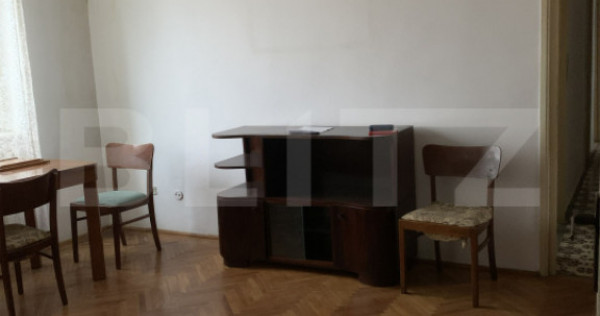 Apartament cu 4 camere, 76 mp, zona Centrala