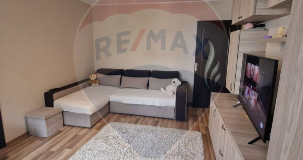 Apartament cu 2 camere de vânzare - zona linistita