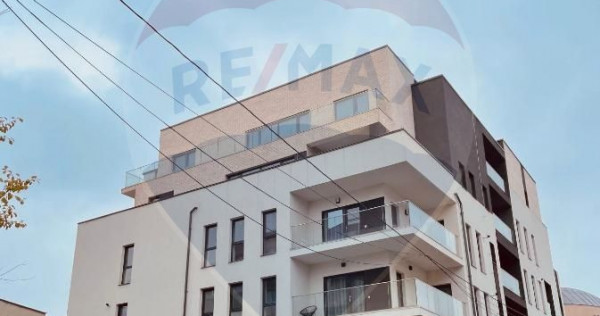 Apartament de Lux in Centru Orasului de Inchiriat + loc d...