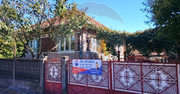 COMISION ZERO - Casa cu anexe si teren generos, langa Jibou