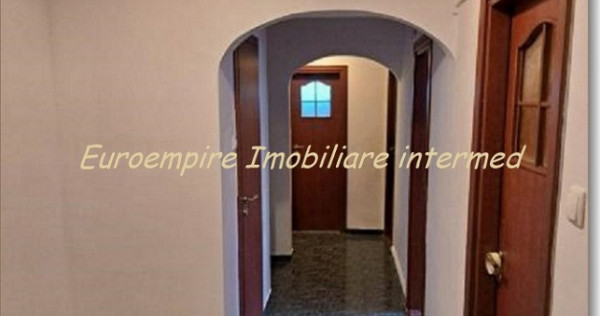 Apartament 3 camere decomandate zona Tomis Nord