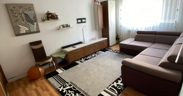 Apartament 3 camere renovat Craiter