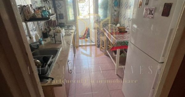 2 camere Emil Racovita