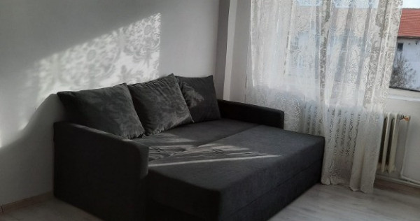 Inchiriez apartament 2 camere pe langa liceu arte, Slobozia