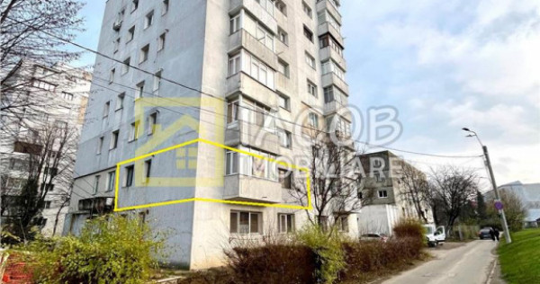 Apartament 3 camere decomandate, etaj 1, str. Narciselor 15,