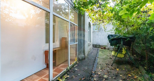 V&acirc;nzare apartament 2 camere Nerva Traian