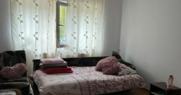 Apartament Cu 3 Camere Decomandate - Etaj 1 Zona Obcini