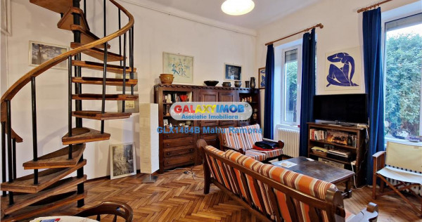 Casa veche renovata, parter mansarda, curte proprie, Foisoru