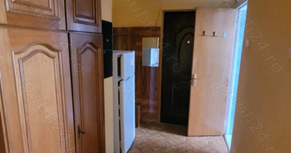 Tineretului poenari etaj 4