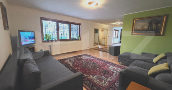 Casă de v&acirc;nzare, 140 mp, zona Micro 11