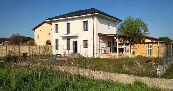 Casa p+1+pod 3cam. 2bai 2balc. 130mp 600m teren Mihailesti 20min. buc.