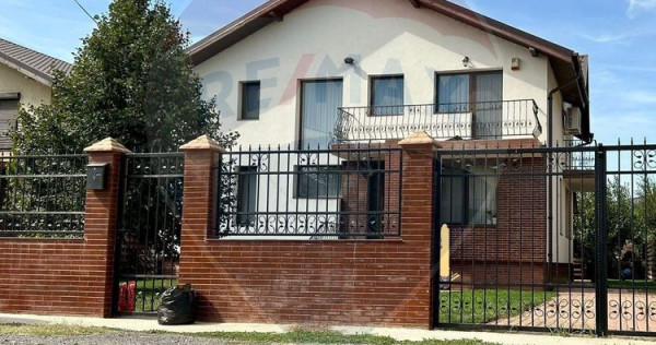 DE VANZARE Casă / Vilă cu 4 camere Berceni