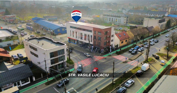 DE INCHIRIAT: Spatiu comercial modern cu parcare