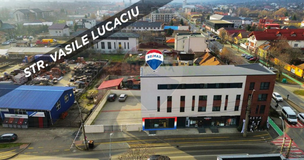 DE INCHIRIAT: Spatiu comercial modern cu parcare