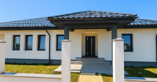 Casă individuală de v&acirc;nzare &ndash; 131 mp construiți, teren